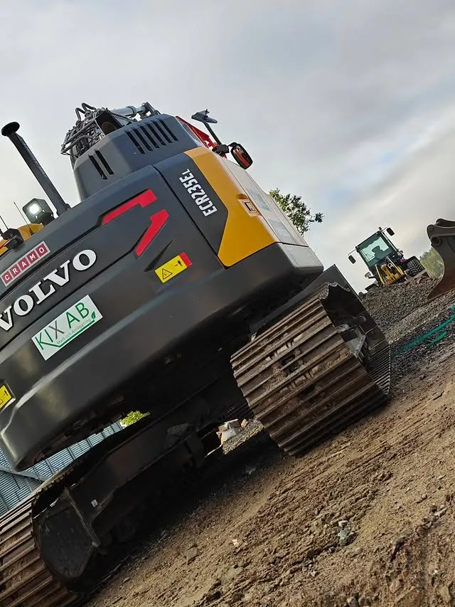 Grävfirma Örebro - KIX AB Volvo ECR225E bandgrävare